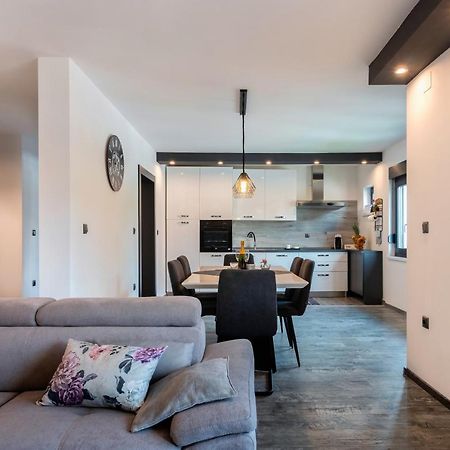 Apartman Gabrijela Muntić Esterno foto