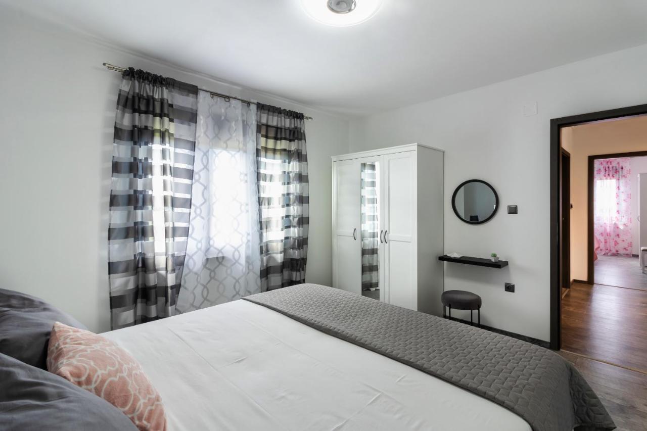Apartman Gabrijela Muntić Esterno foto